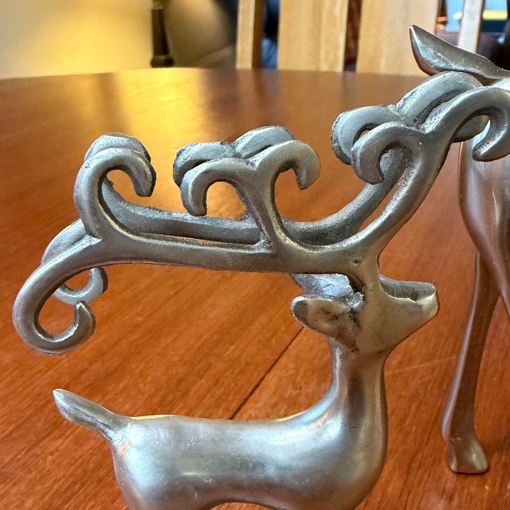 Vintage Christmas Brushed Heavy Metal Scroll Antler Reindeer Figurines Set of 2 - Picture 4 of 6